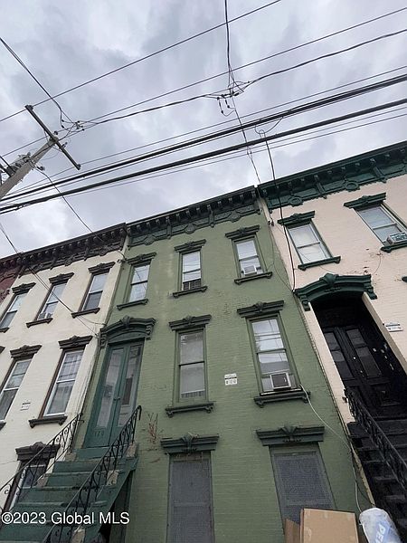 2nd image of 120 Lark Street