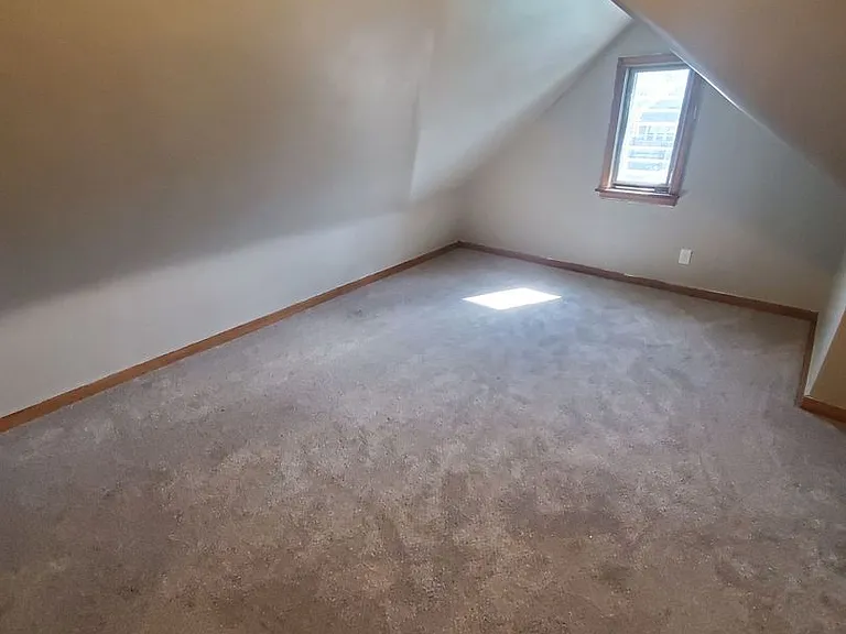 5111 N Hopkins St — Photo 2