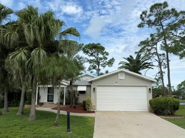 4317 Via Los Angeles, North Fort Myers, FL 33903