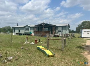 508 Walnut St, Hallettsville, TX 77964