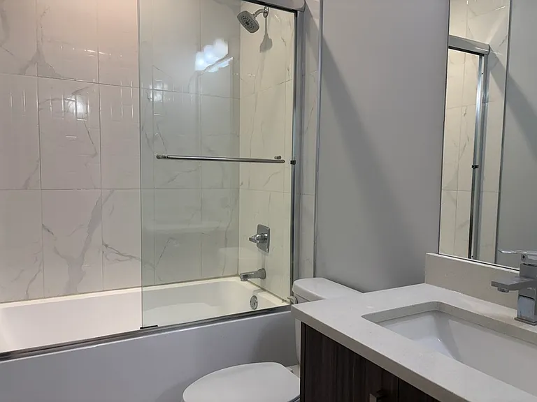 1308 Rutland Rd N #15 — Photo 4