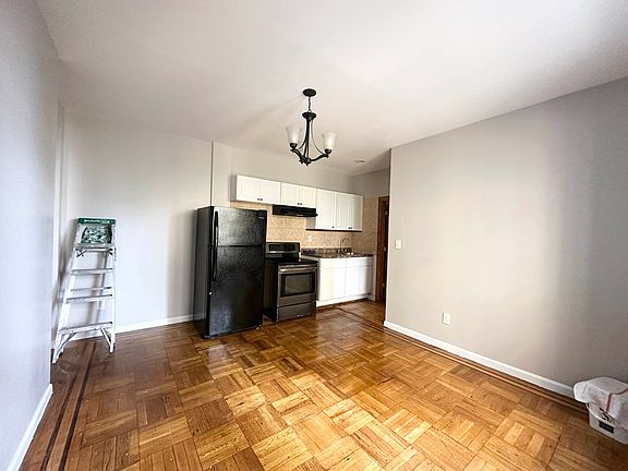 5th image of 159 Bay 29 St #B8