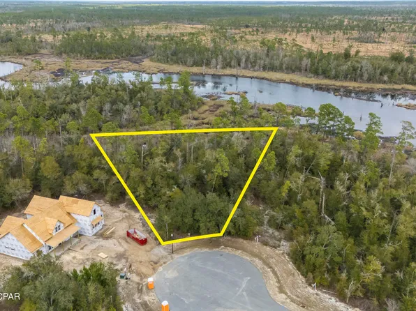 9916 Summer Creek Dr, Southport, FL 32409