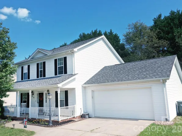 236 17th Ave SE, Hickory, NC 28602