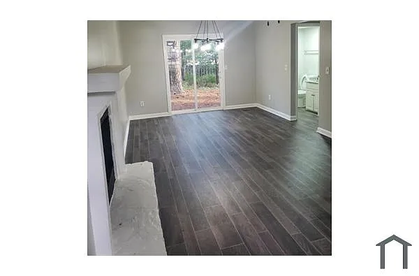 Building Photo - 6026 Creekford Dr