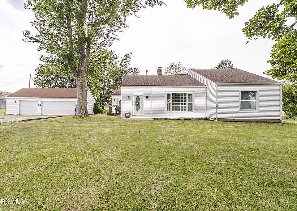 1st image of 16537 Wapakoneta Rd
