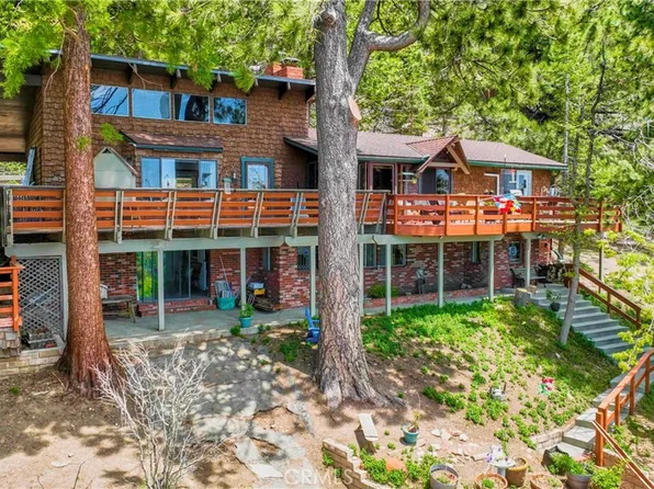 1959 Poplar Dr, Running Springs, CA 92382