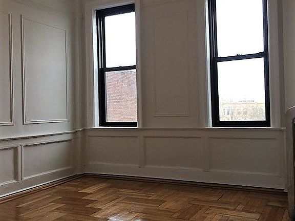 4th image of 1281 Union St APT 6D