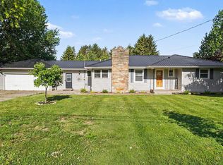 505 Eaton St, Breckenridge, MI 48615
