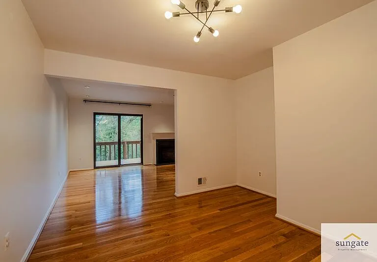 418 Five Farms Ln — Photo 3