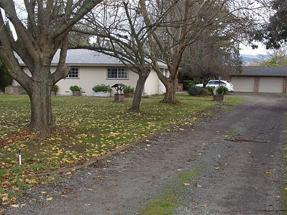 5th image of 19221 Olive Ave
