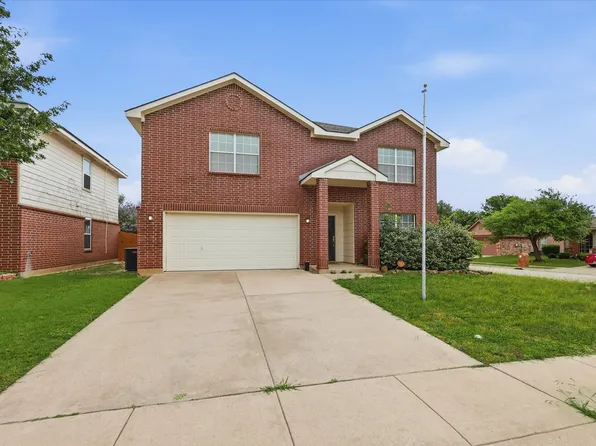 4957 Thorn Hollow Dr, Fort Worth, TX 76244