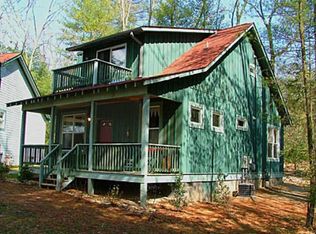 46 Rhett Dr, Flat Rock, NC 28731