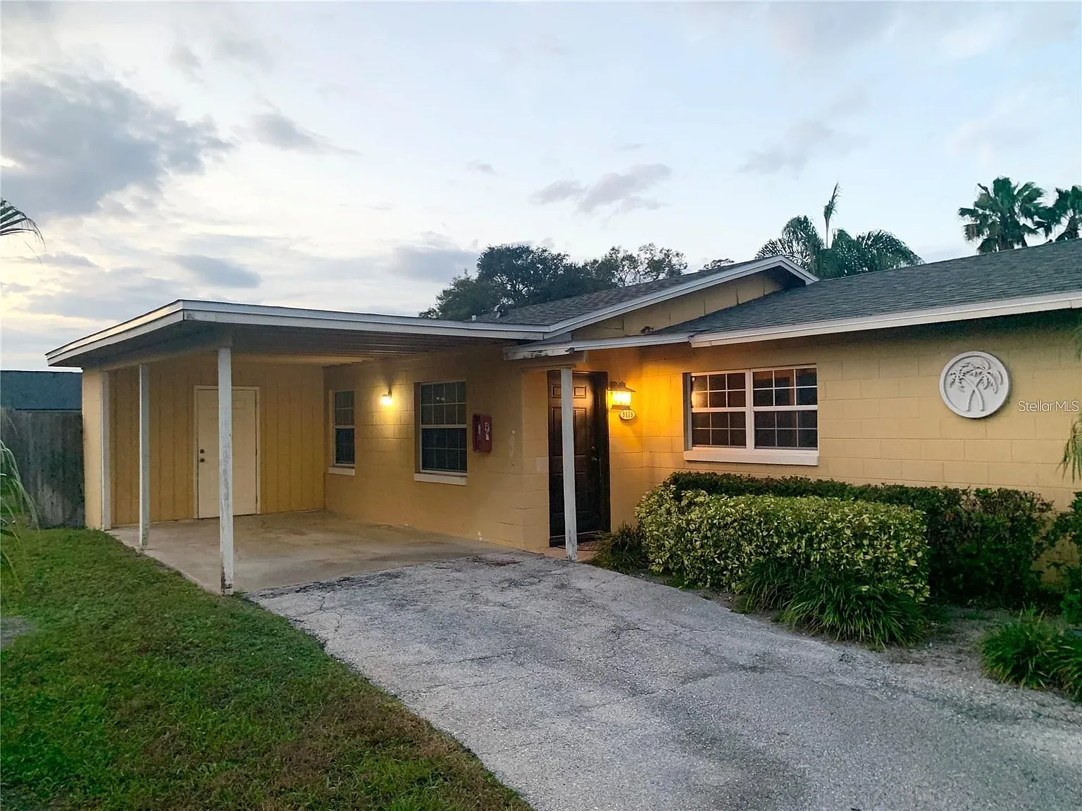 2 bed, 709 sqft, $1,700 — Photo 2
