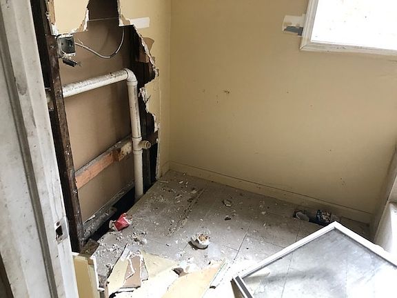 5th image of 5732 S Throop St
