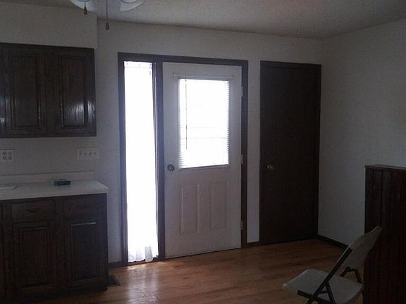 4th image of 213808 Legacy St #B