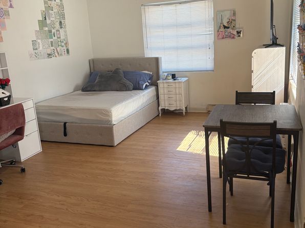 902 SW 7th Ave APT 5