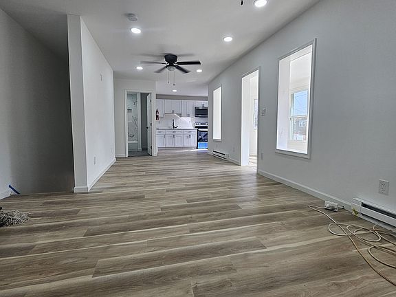 5th image of 361 Jefferson Ave Floor 2
