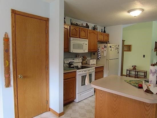 5th image of 986 Lateglow Ct