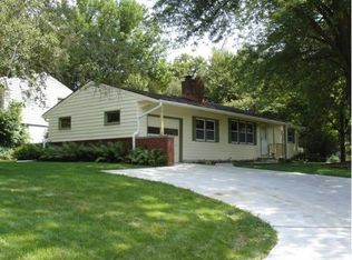 7929 Ames Cir, Omaha, NE 68134