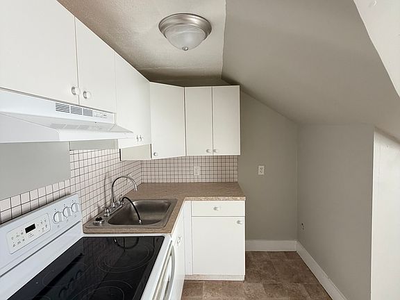 2nd image of 309 Main St #2B