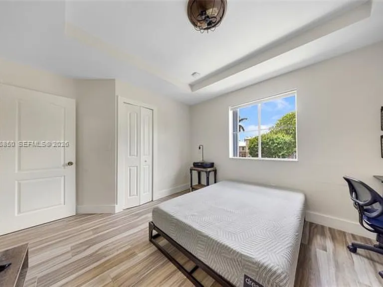 8942 W Flagler St #3 — Photo 20