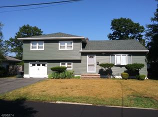 18 Arthur St, Emerson, NJ 07630