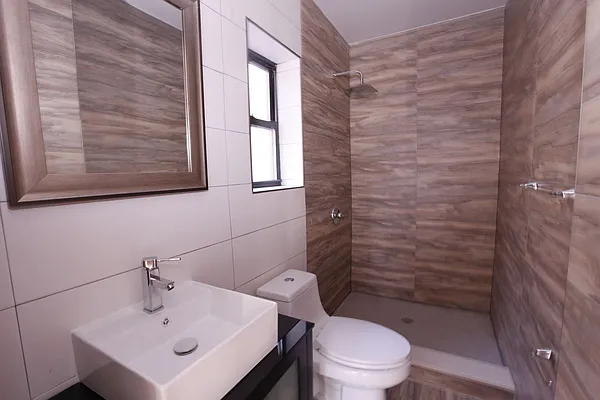 Rented by Real Team Brokerage | media 9