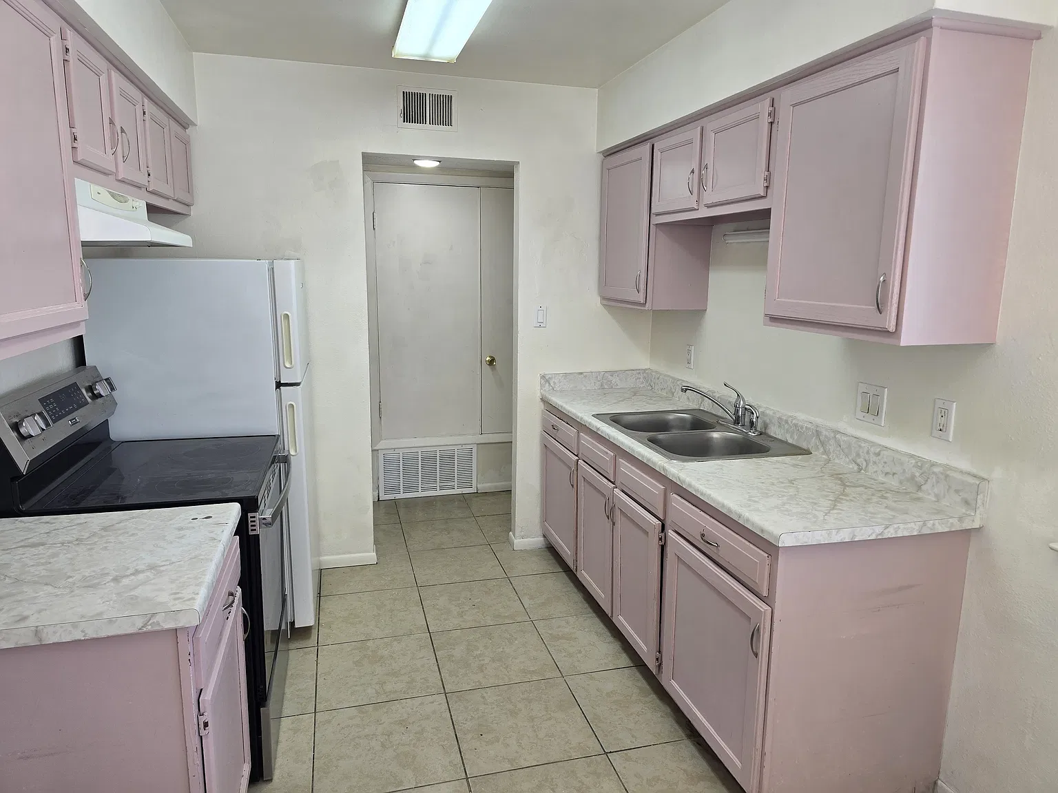 2 bed, $995 — Photo 3