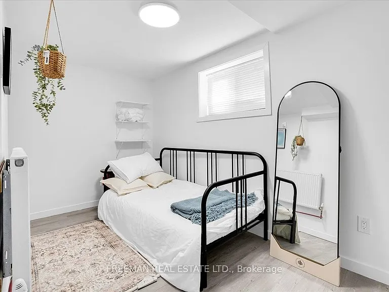 15 Thorburn Ave #B03 — Photo 5
