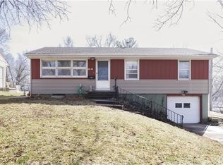 1825 NE 55th Ter, Kansas City, MO 64118