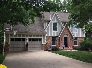 15606 Maple St, Overland Park, KS 66223