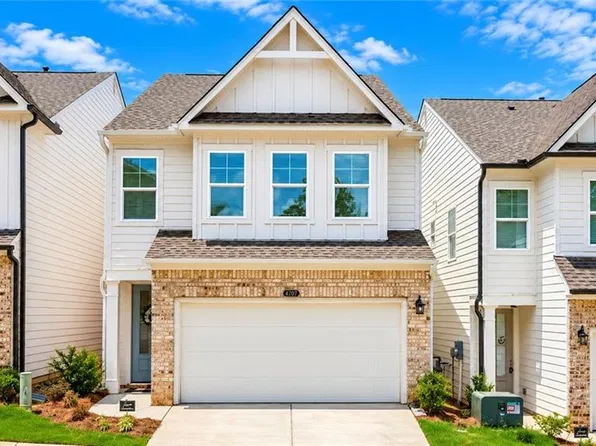 4707 Canary Diamond Ln, Kennesaw, GA 30144
