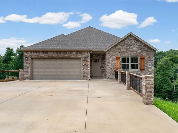 3 Manton Ln, Bella Vista, AR 72714