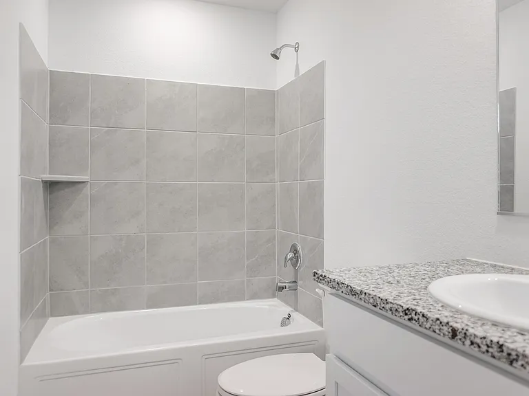 1424 Teak Ln — Photo 10