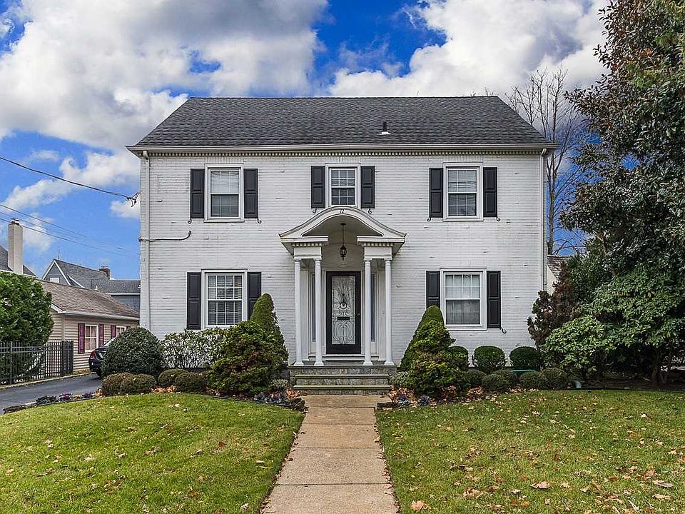 1st image of 12 Demott Ave