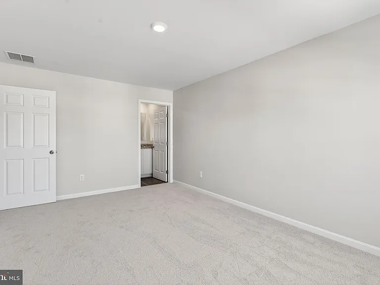 183 Caterpillar Dr — Photo 20