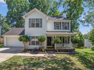 129 Shade Tree Cir, Fort Mill, SC 29715