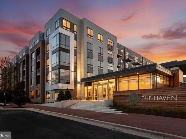 145 Riverhaven Dr #235, Oxon Hill, MD 20745