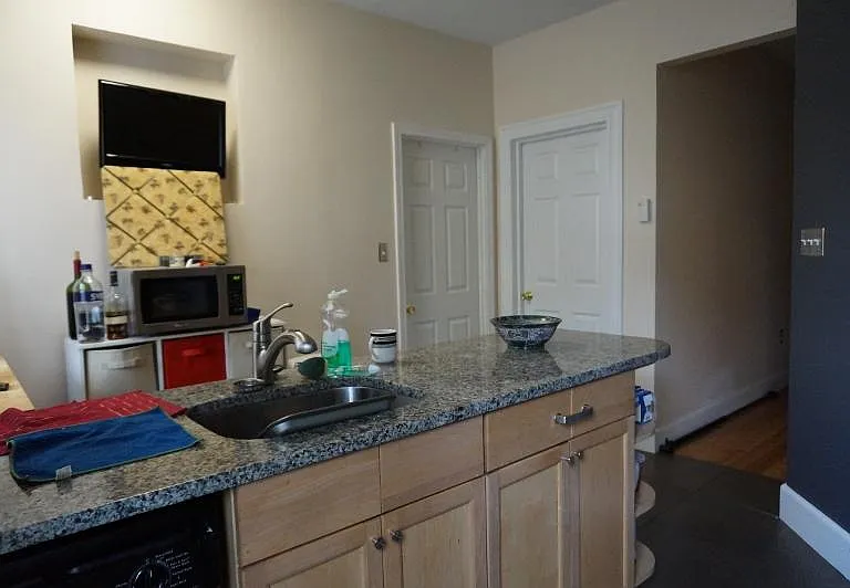 74 Mozart St #1B — Photo 11