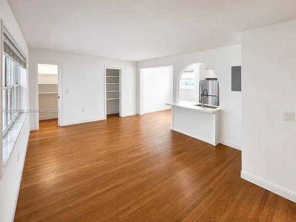 1561 West Ave, Miami Beach, FL
