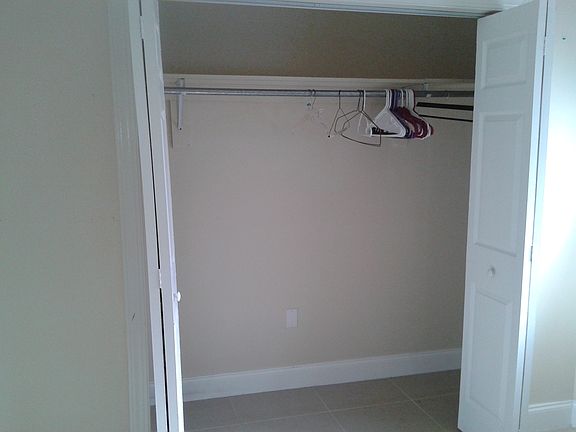 4th image of 2345 NE 186th St