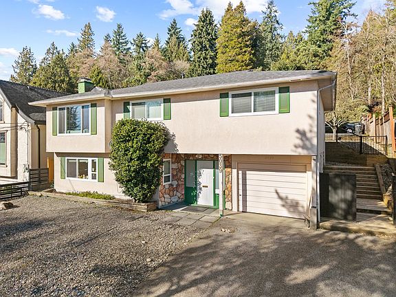2nd image of 5039 Marine Dr