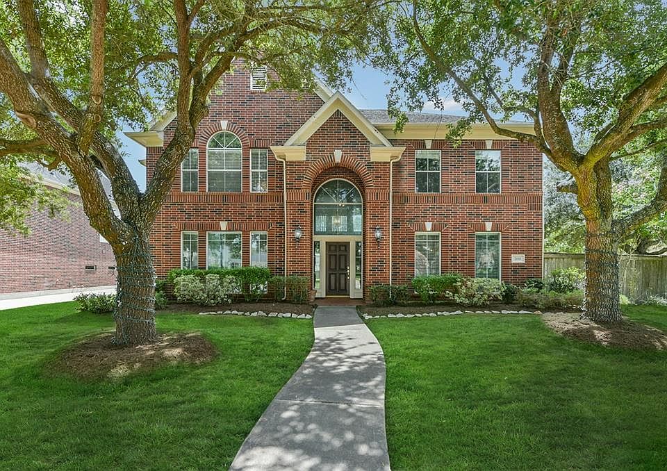 1st image of 2618 Mandalay Ct