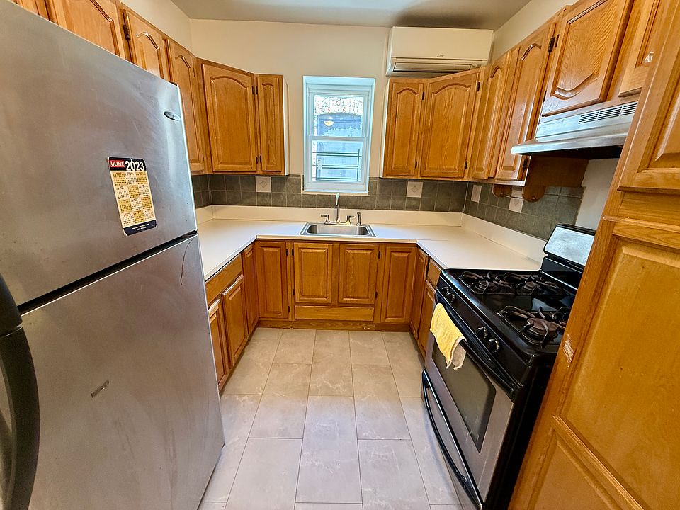 1st image of 364 Legion St APT 2R