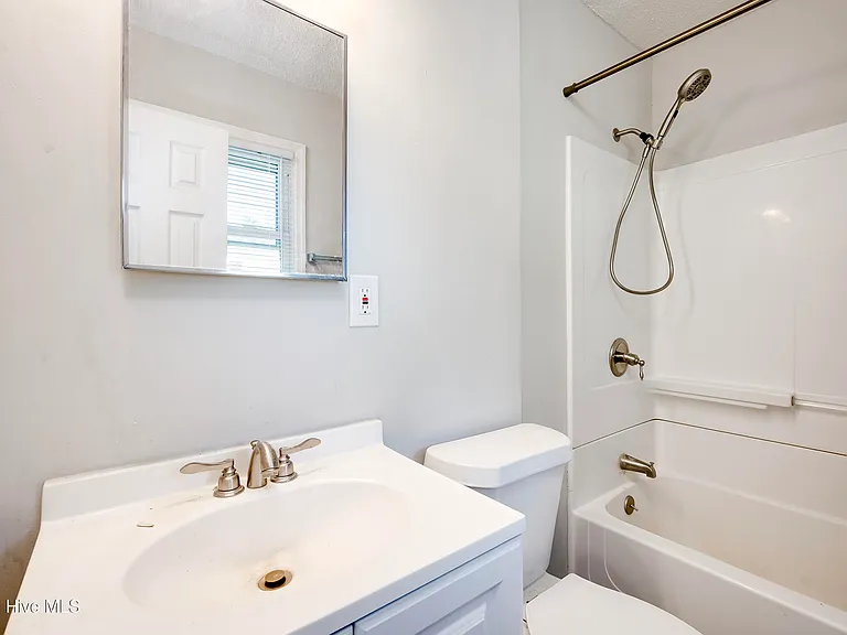 2107 Faircrest Ave #A — Photo 13