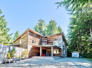 1316 Lynn Rd, Tofino, BC V0R2Z0