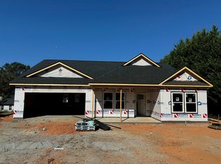 35 Price St, Inman, SC 29349