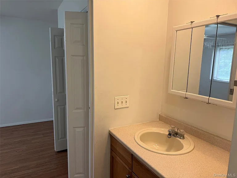 15 Donald St — Photo 15