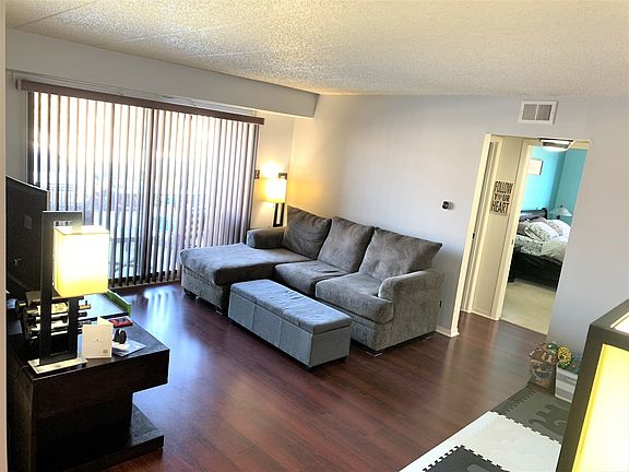 3rd image of 7523 175th St APT 713
